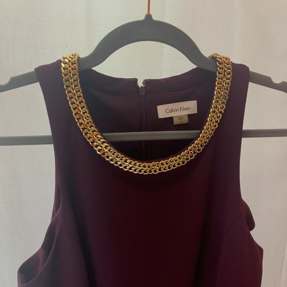 CALVIN KLEIN - Size 10 is fitted - Deep plum Sheath dress - Picture 3 of 5